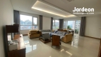 Xi Riverview Palace 3 bedroom apartment, size 201m²