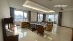 Xi Riverview Palace 3 bedroom apartment, size 201m²