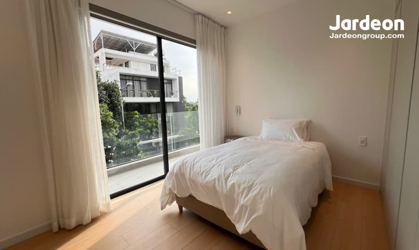 product/villa/v2518/z7573603167003_4951b11593824862d6ff5a01307f1dc0.jpg