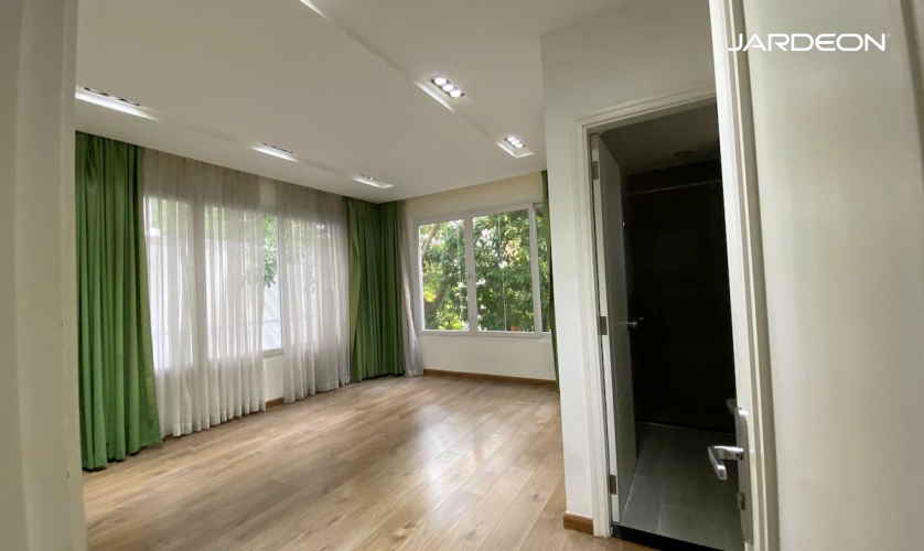 product/villa/v2526/1785925322676_1034359277472022668_1034359277472022668_50c7d5dcbd098319c35b309892e6cb69.jpg